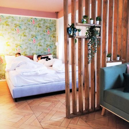 1000Nights Urban Garden Apartment Tel Aviv Exterior photo